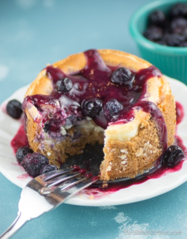mini-blueberry-cheesecakes-12
